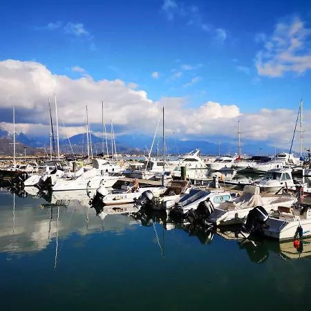 A Pochi Passi Dal Mare Apartmán Bocca di Magra